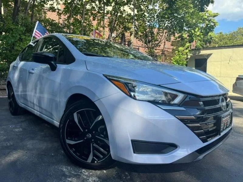 2024 Nissan Versa - Image 2 of 12