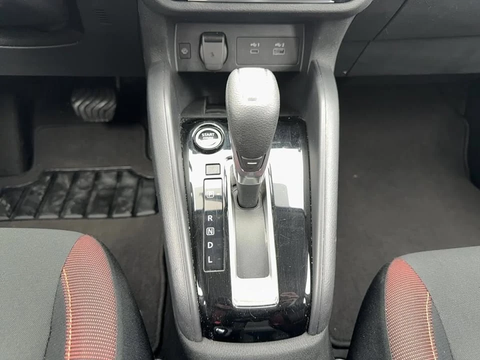 2024 Nissan Versa - Image 11 of 15