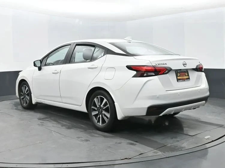 2024 Nissan Versa - Image 9 of 12