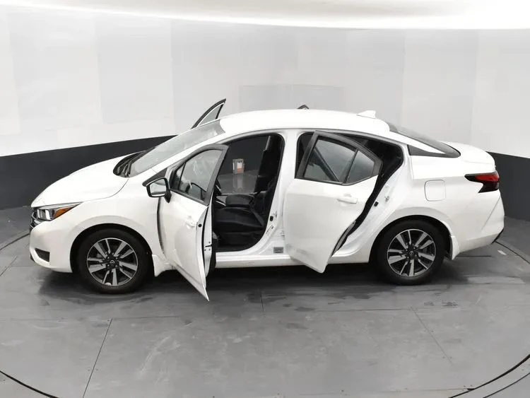 2024 Nissan Versa - Image 7 of 12