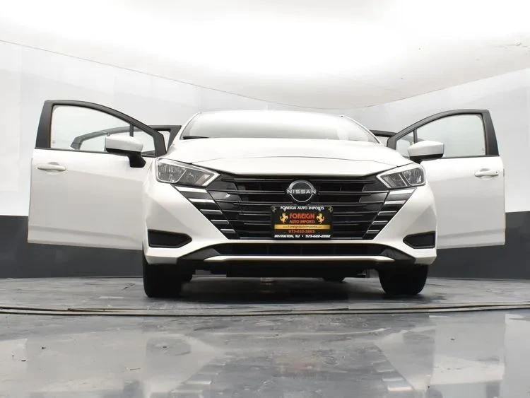 2024 Nissan Versa - Image 11 of 12