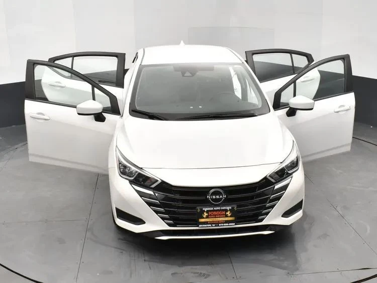 2024 Nissan Versa - Image 10 of 12