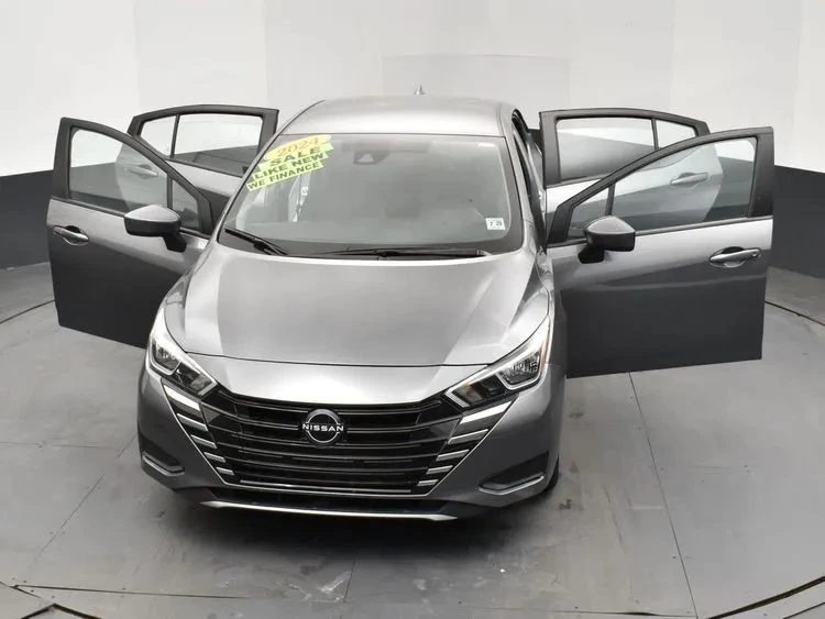 2024 Nissan Versa - Image 10 of 12