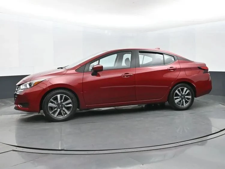 2024 Nissan Versa - Image 5 of 12