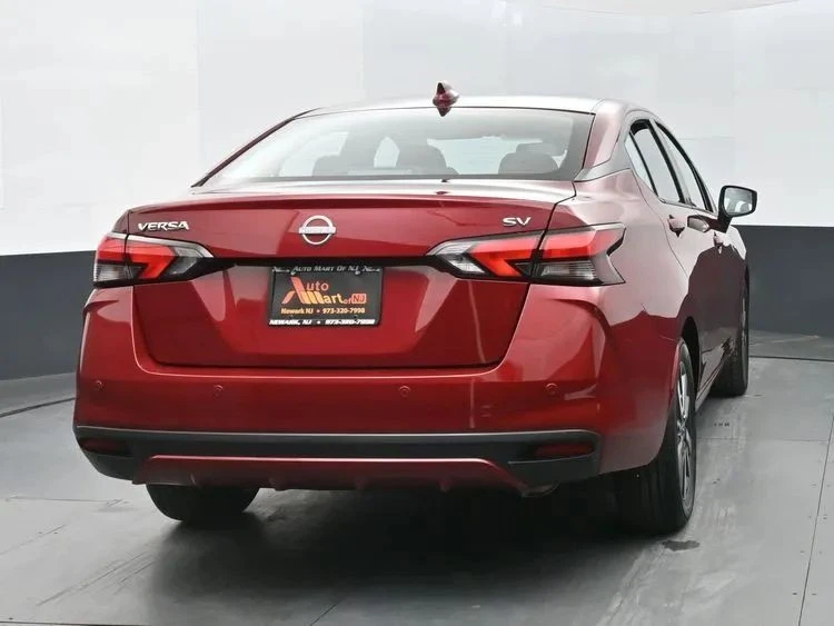 2024 Nissan Versa - Image 8 of 12