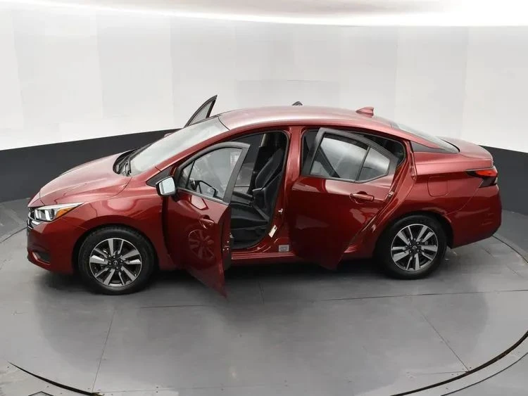 2024 Nissan Versa - Image 7 of 12