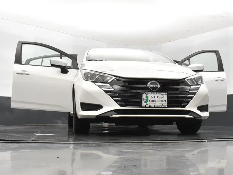 2024 Nissan Versa - Image 11 of 12