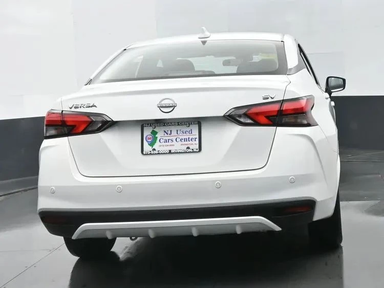 2024 Nissan Versa - Image 8 of 12