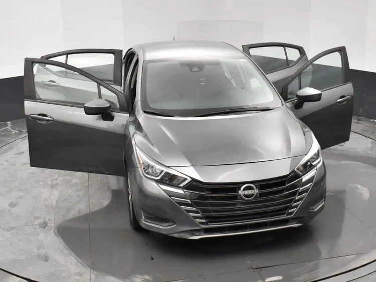 2024 Nissan Versa - Image 10 of 12