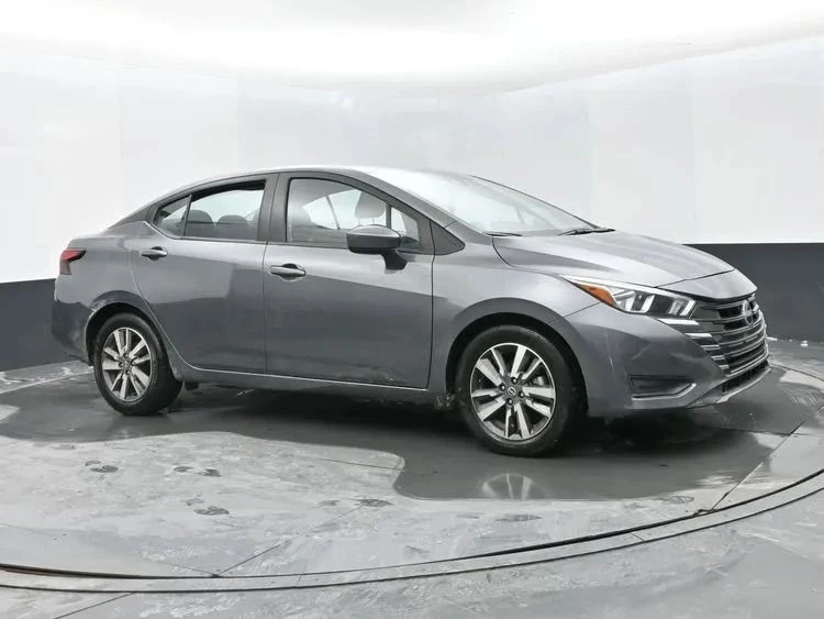 2024 Nissan Versa - Image 2 of 12