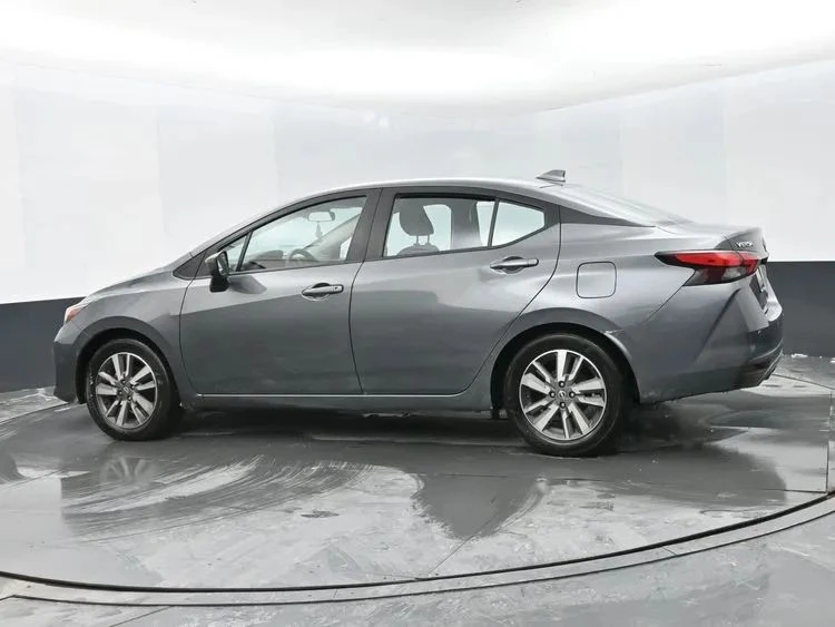 2024 Nissan Versa - Image 9 of 12