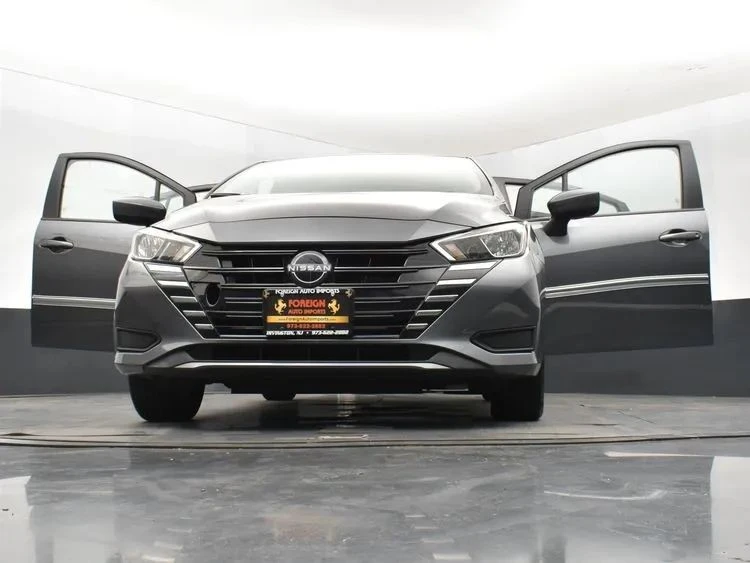 2024 Nissan Versa - Image 11 of 12
