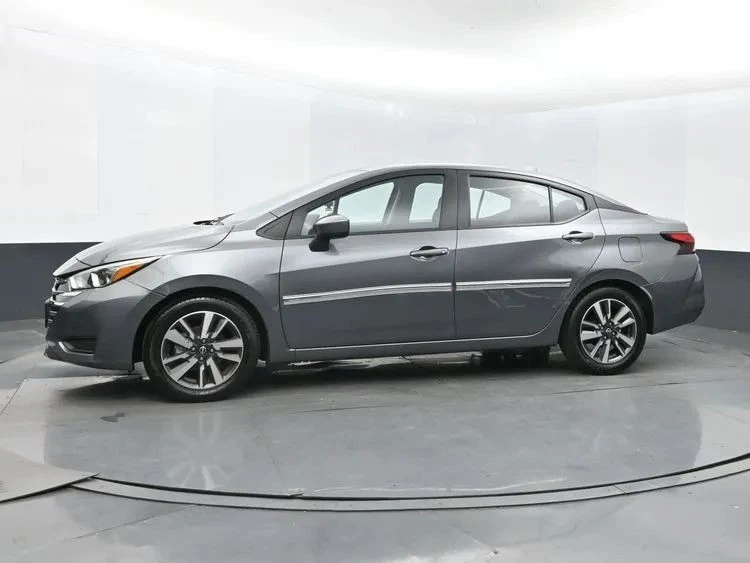 2024 Nissan Versa - Image 5 of 12