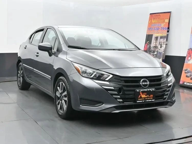 2024 Nissan Versa - Image 2 of 12