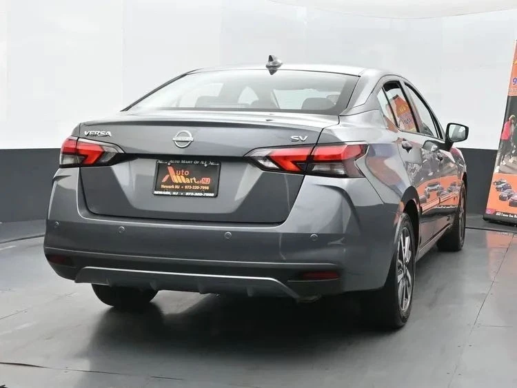 2024 Nissan Versa - Image 8 of 12