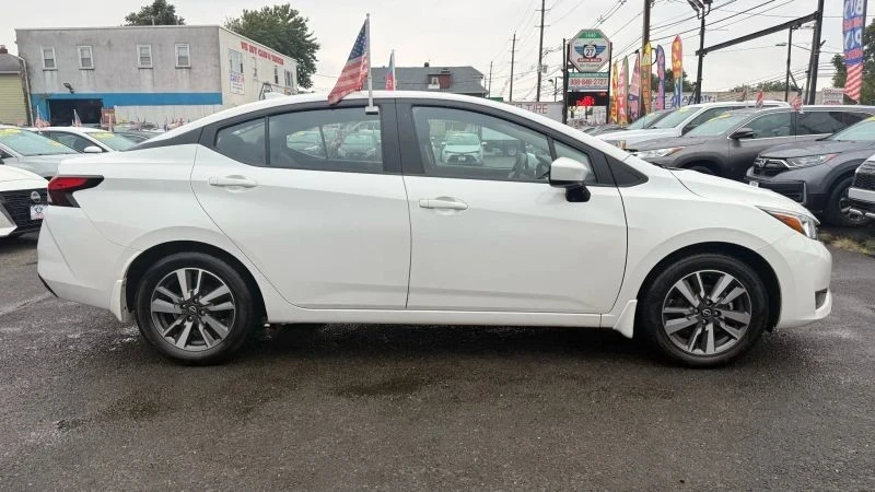 2024 Nissan Versa - Image 11 of 12