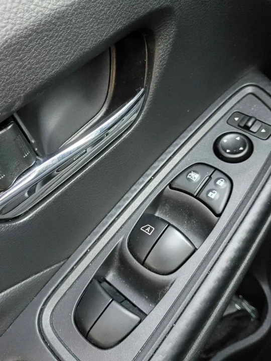 2024 Nissan Versa - Image 3 of 9