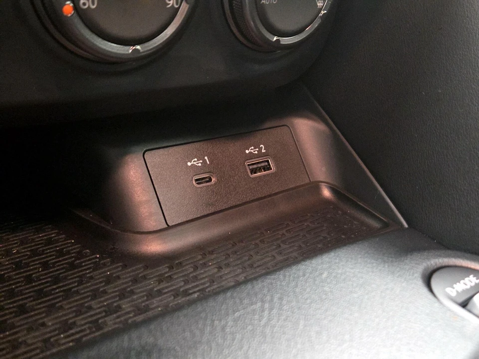 2024 Nissan Z 7th Gen - Image 19 of 25