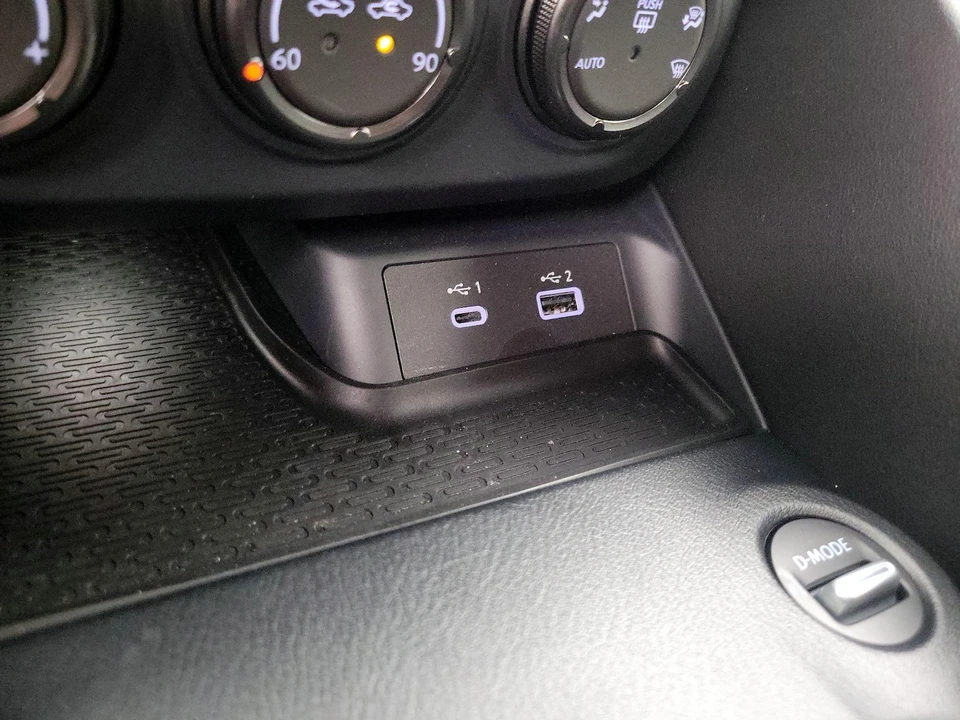 2024 Nissan Z 7th Gen - Image 20 of 25