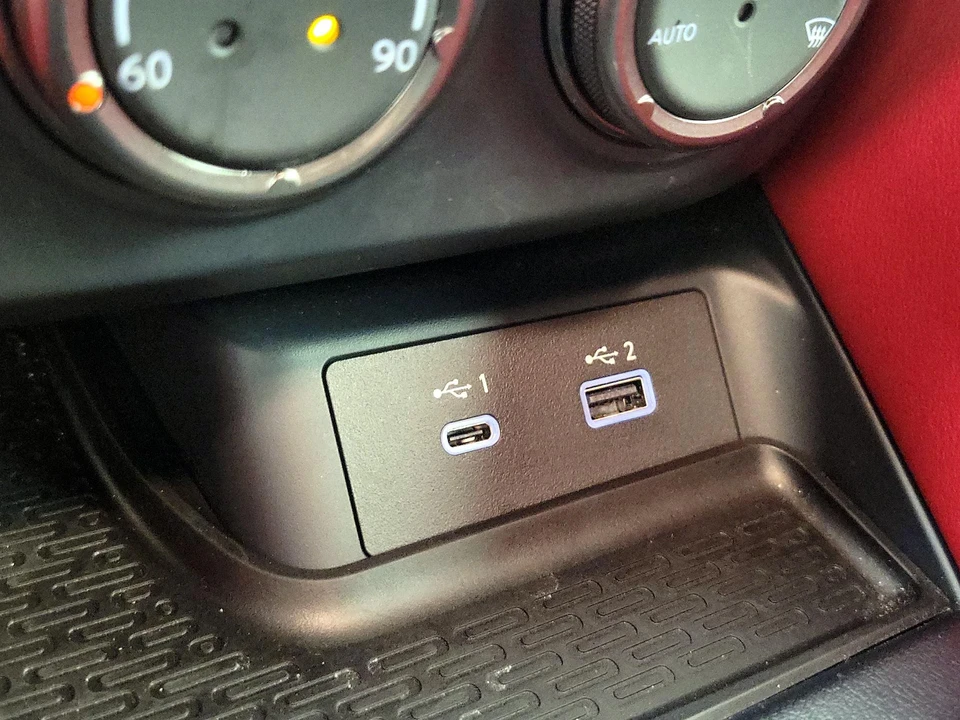 2024 Nissan Z 7th Gen - Image 19 of 24