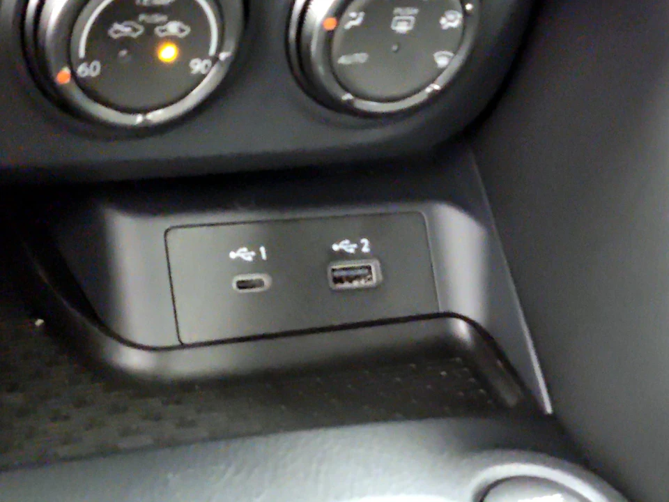 2024 Nissan Z 7th Gen - Image 19 of 25