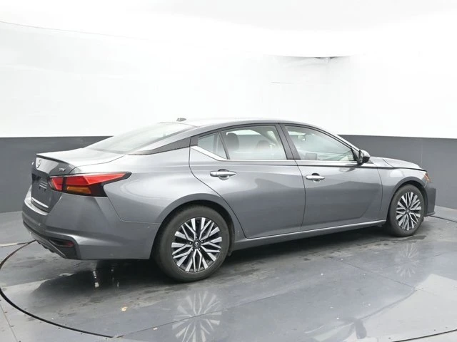 2024 Nissan Altima 6th Gen - Image 9 of 18