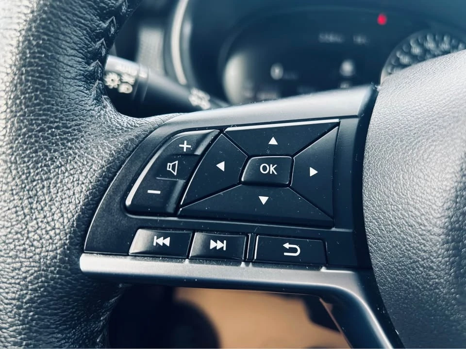 2024 Nissan Kicks - Image 10 of 15