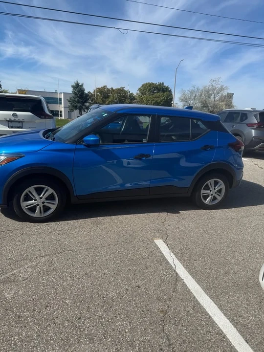2024 Nissan Kicks - Image 2 of 18