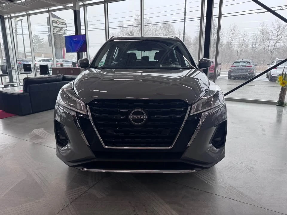 2024 Nissan Kicks - Image 2 of 5