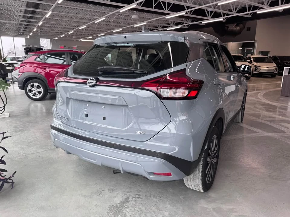 2024 Nissan Kicks - Image 4 of 5