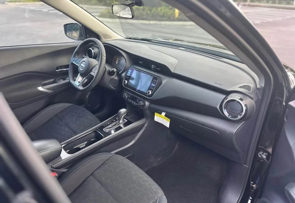 2024 Nissan Kicks - Image 15 of 16