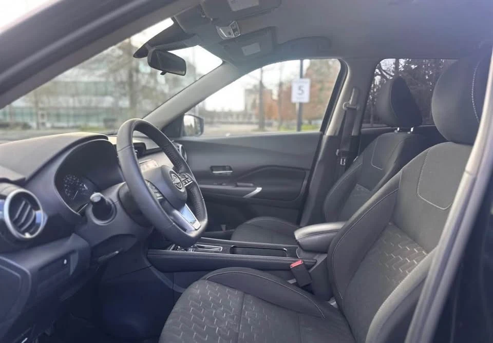 2024 Nissan Kicks - Image 9 of 16