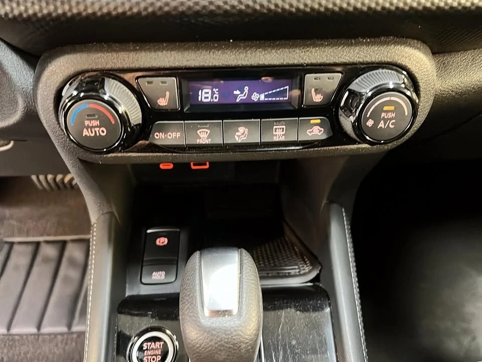 2024 Nissan Kicks - Image 13 of 19