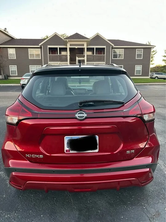 2024 Nissan Kicks - Image 2 of 14
