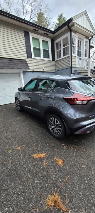 2024 Nissan Kicks - Image 2 of 11