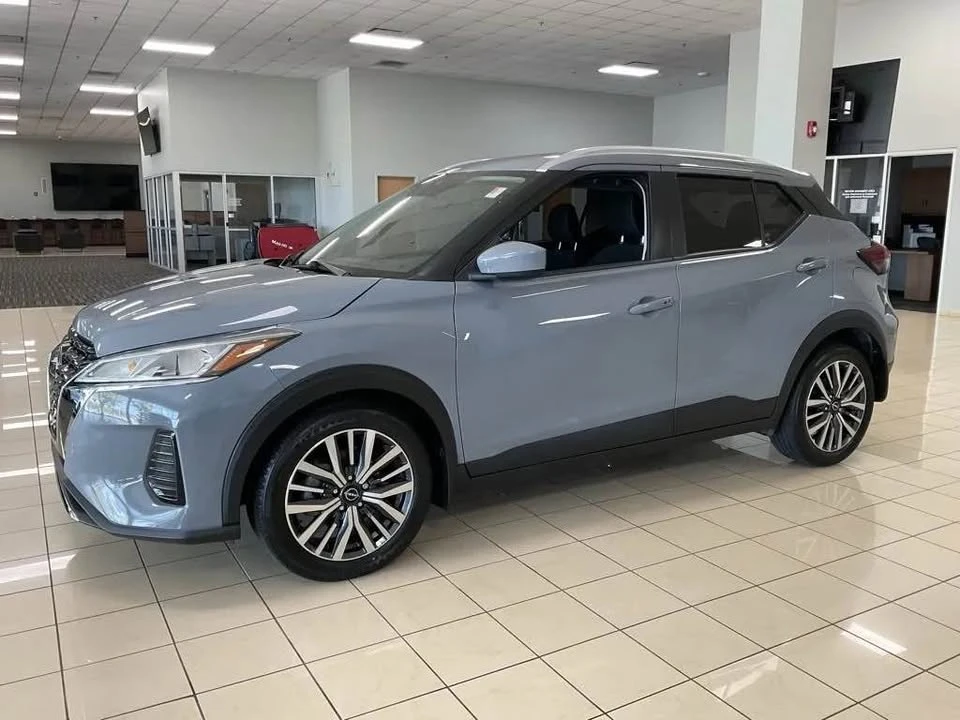 2024 Nissan Kicks - Image 2 of 13