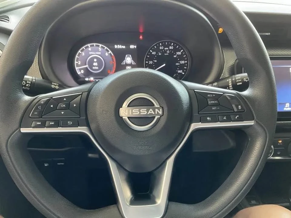 2024 Nissan Kicks - Image 8 of 13