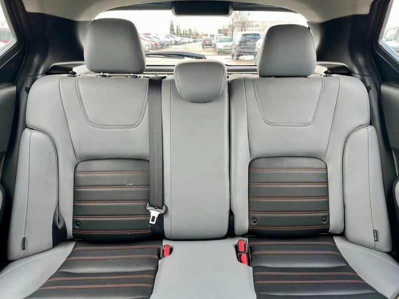 2024 Nissan Kicks - Image 16 of 18