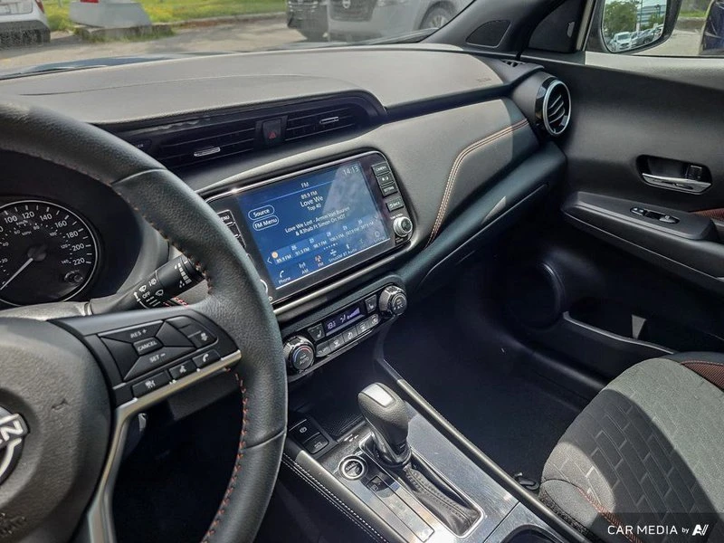 2024 Nissan Kicks - Image 12 of 19