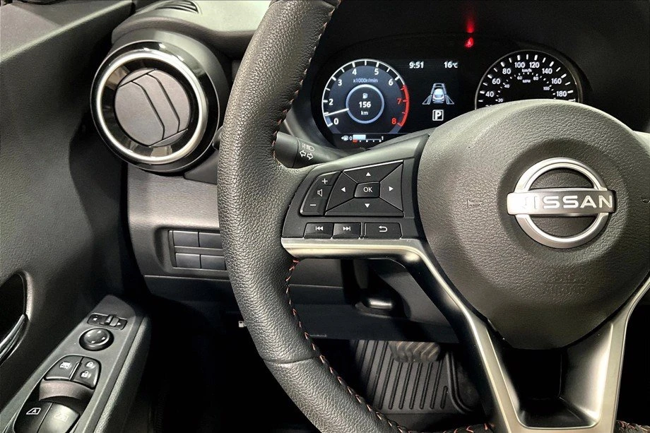 2024 Nissan Kicks - Image 12 of 19