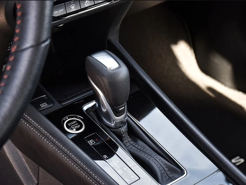 2024 Nissan Kicks - Image 14 of 16