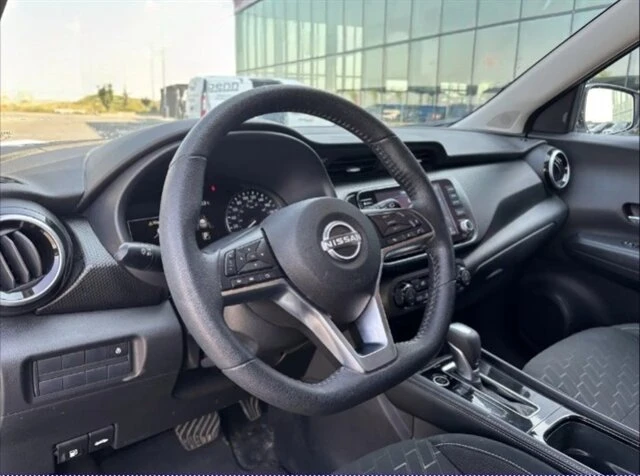 2024 Nissan Kicks - Image 8 of 15