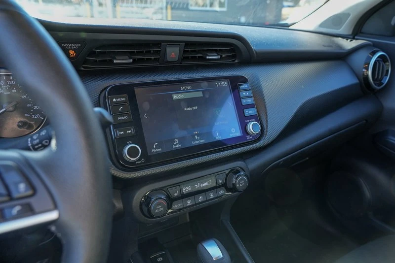 2024 Nissan Kicks - Image 11 of 14