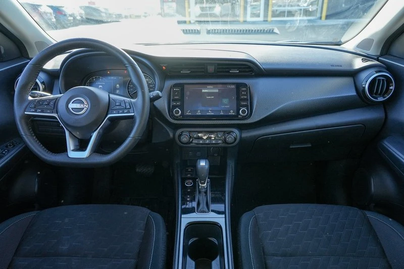 2024 Nissan Kicks - Image 16 of 17