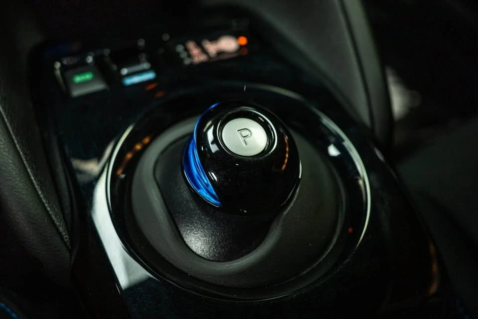 2024 Nissan Leaf - Image 16 of 17