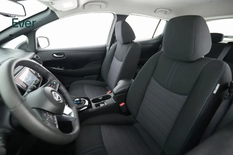 2024 Nissan Leaf - Image 7 of 20
