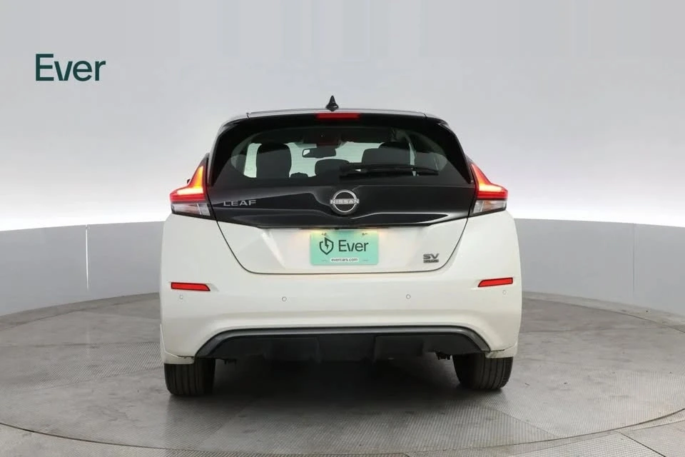 2024 Nissan Leaf - Image 13 of 20