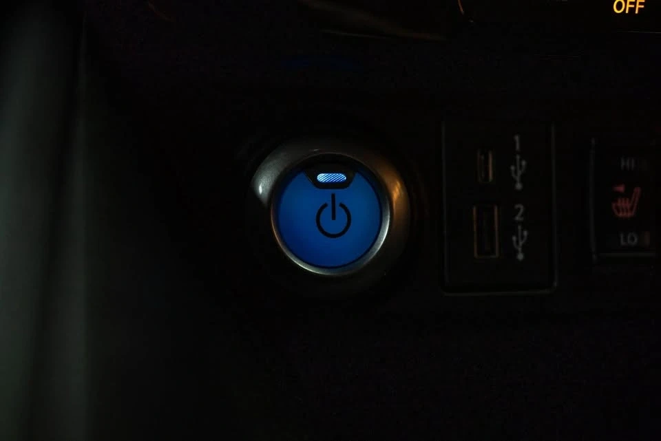 2024 Nissan Leaf - Image 15 of 17