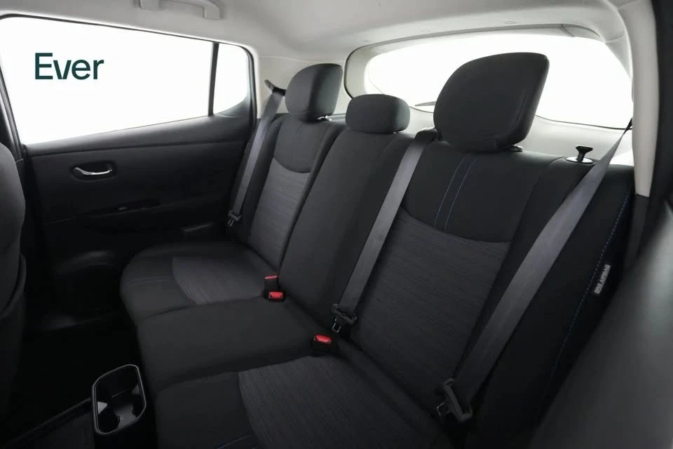 2024 Nissan Leaf - Image 8 of 20