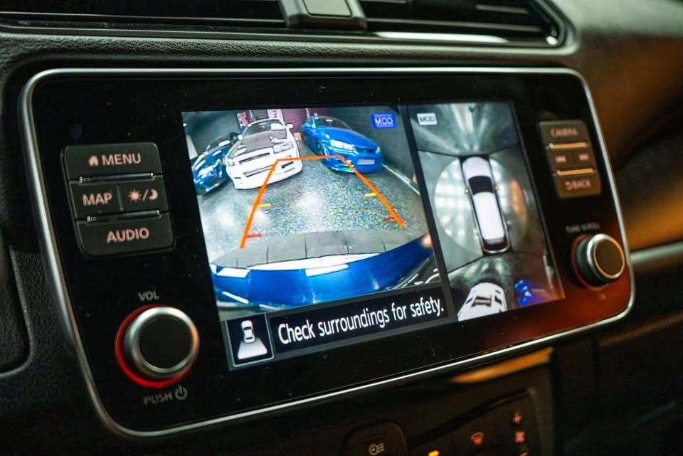 2024 Nissan Leaf - Image 17 of 17